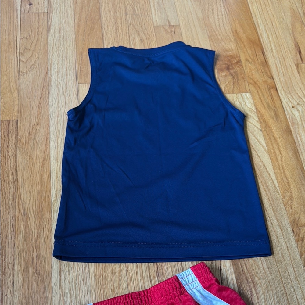 Nike Dri-Fit Navy and Red Athletic Set - Picture 6 of 6